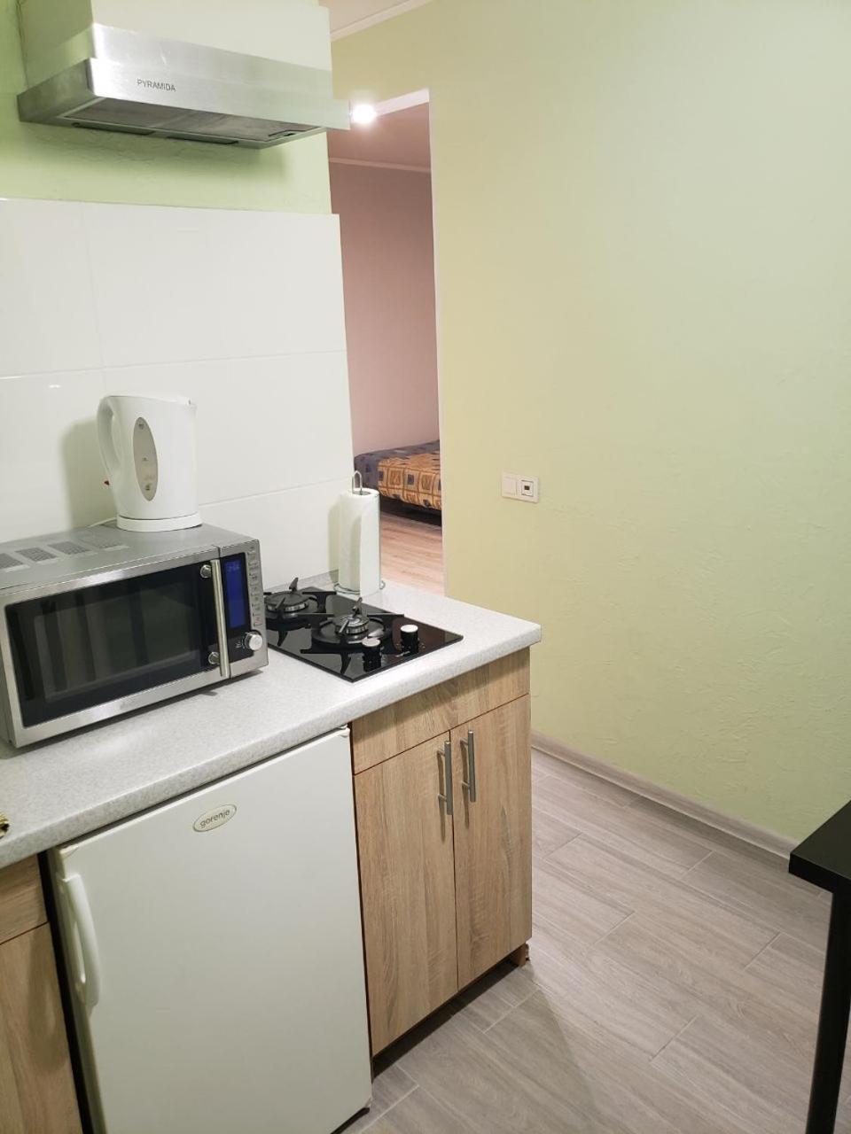 Apartment Near City Center On Peremohy Avenue 46 체르니히우 외부 사진