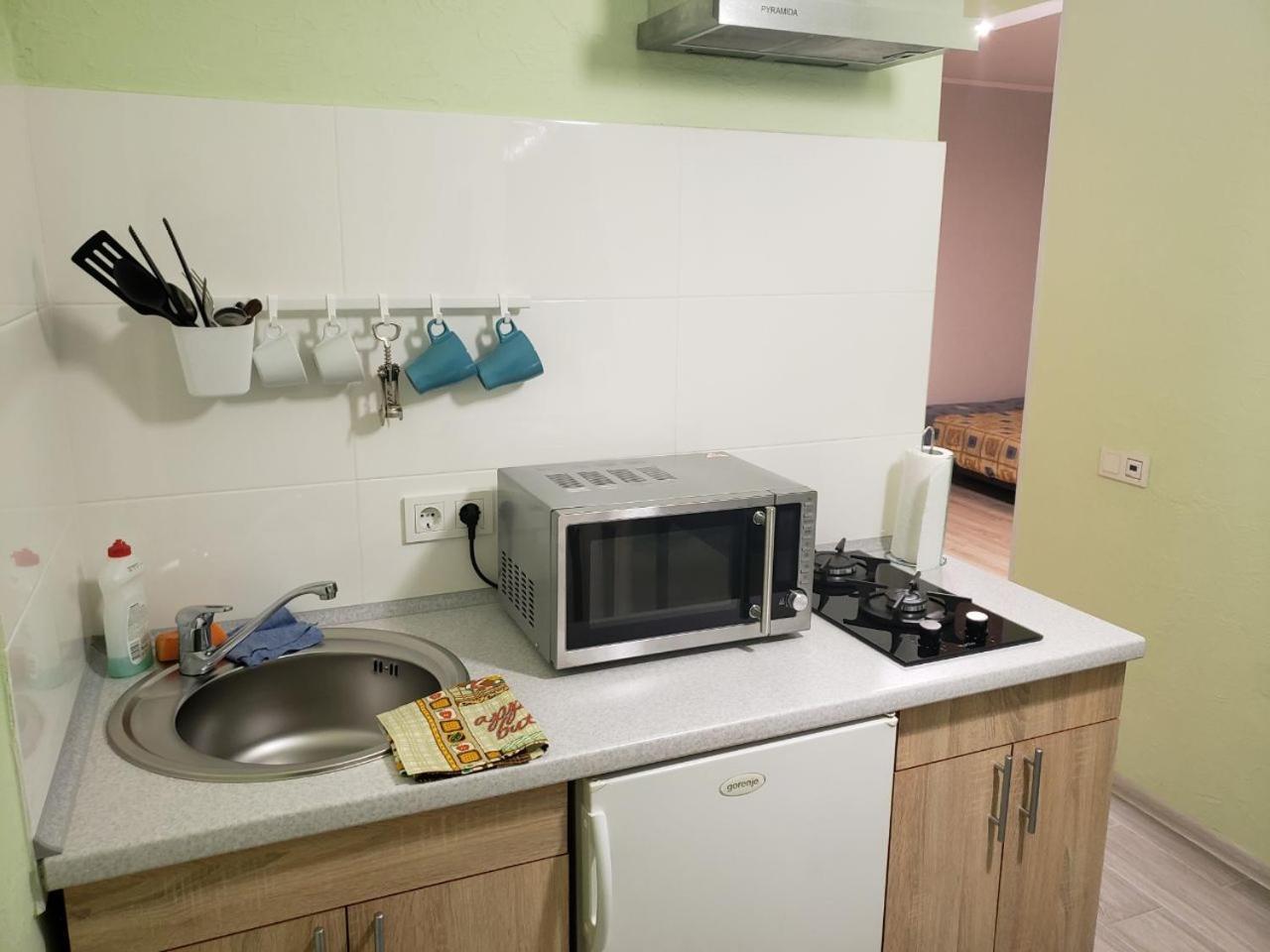 Apartment Near City Center On Peremohy Avenue 46 체르니히우 외부 사진