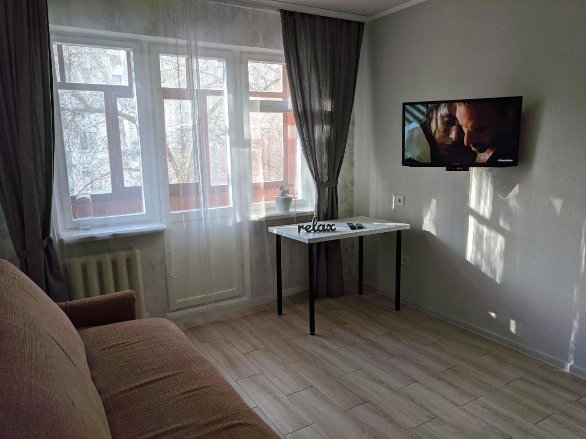 Apartment Near City Center On Peremohy Avenue 46 체르니히우 외부 사진