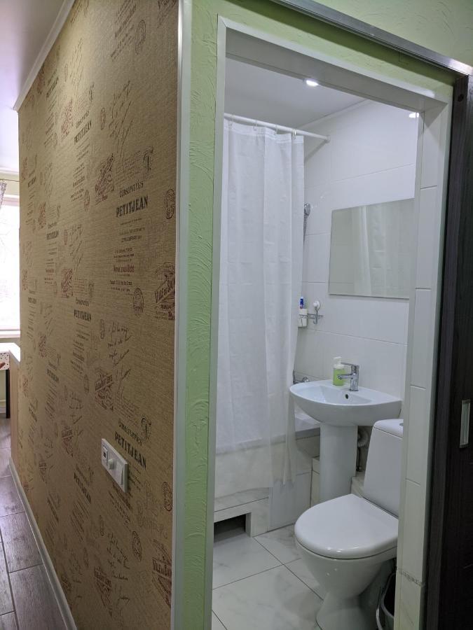 Apartment Near City Center On Peremohy Avenue 46 체르니히우 외부 사진